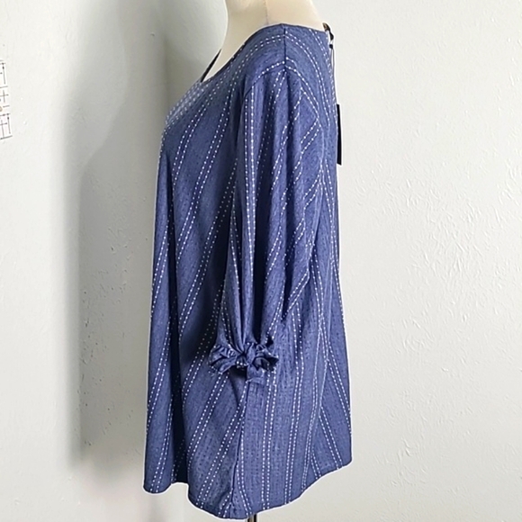 W5 Blue Chambray Top with White Dotted Stripes, Size 1X, NWT - Picture 6 of 10